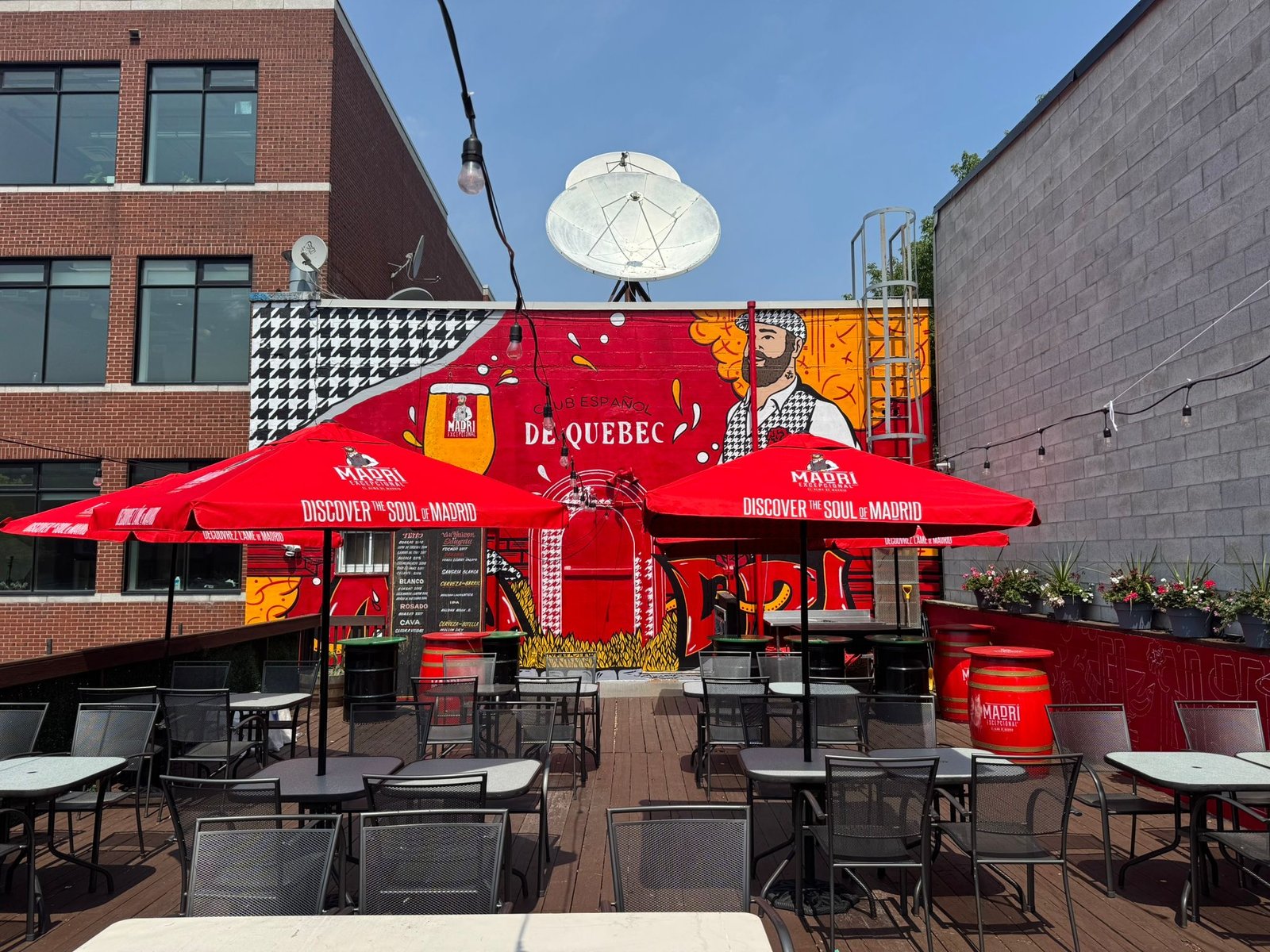 Spanish Club of Quebec terrace during the day